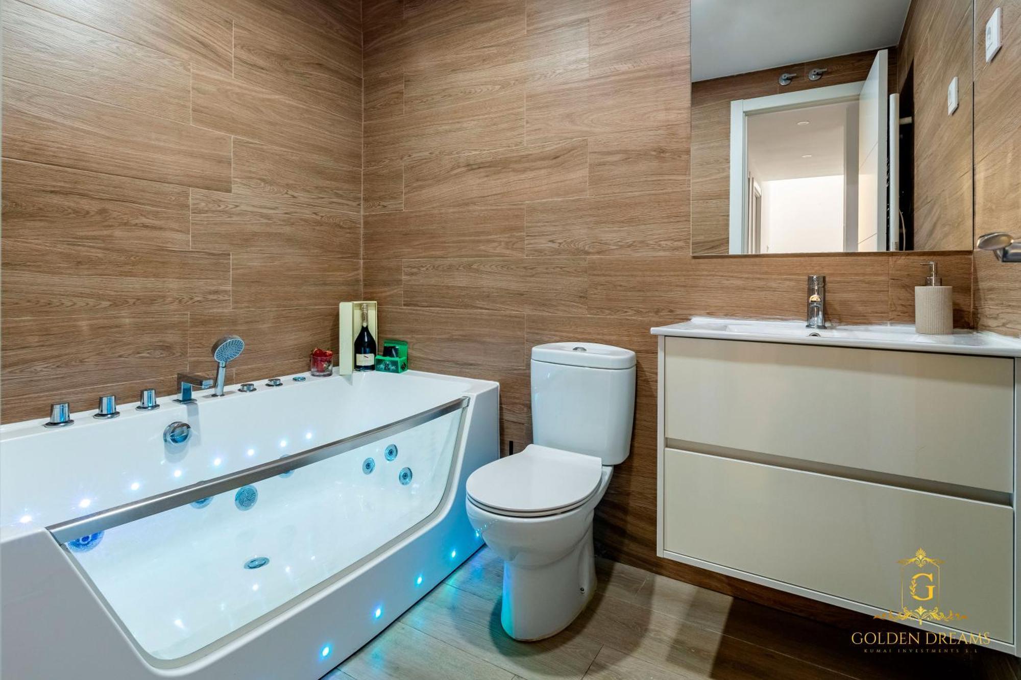 Luxe Apartment Madrid 7 Paradas De Metro De Sol Bagian luar foto